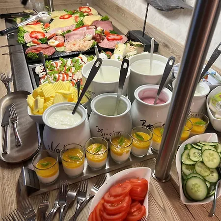 Hotell Strandvilla Janine 3*