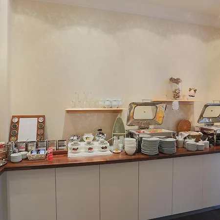 Strandvilla Janine Hotell 3*