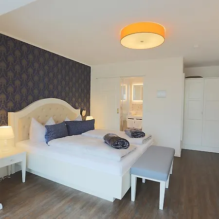 Hotel Strandvilla Janine 3*